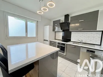 Apartment in Reims (51100)