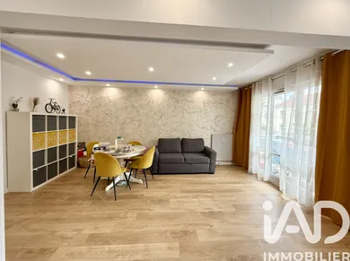 Apartment in Reims (51100)