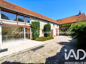 Maison de village à Yèvre-la-Ville (45300)