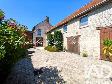 Maison de village à Yèvre-la-Ville (45300)