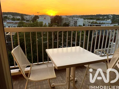 Apartment in Sceaux (92330)