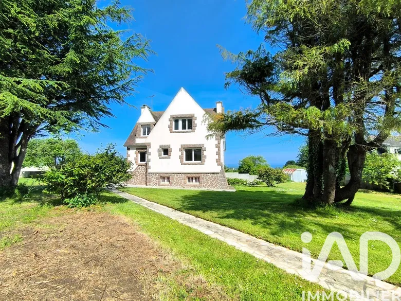 Maison 6 pièces 150 m² · à Trélévern · 150 m² · 540 000 €