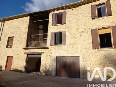 Maison de village à Saint-Marcel-de-Careiret (30330)