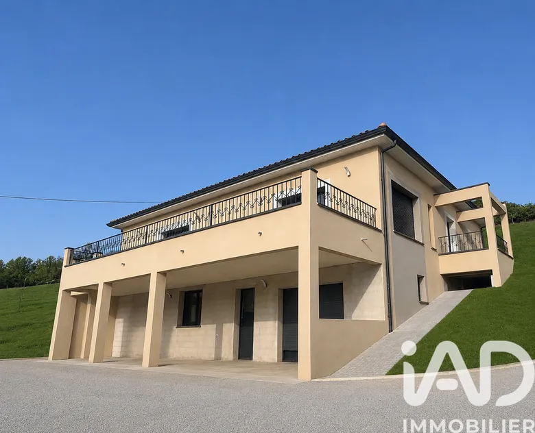 Maison 4 pièces 126 m² · à Moissac · 126 m² · 270 000 €