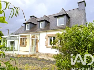 Maison de campagne à Kermaria-Sulard (22450)
