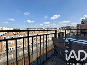Apartment in Courbevoie (92400)