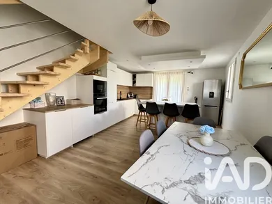 Maison de village à Savigny (74520)