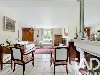 Maison traditionnelle à Magny-les-Hameaux (78114)