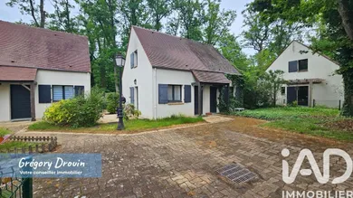 Maison traditionnelle à Arbonne-la-Forêt (77630)
