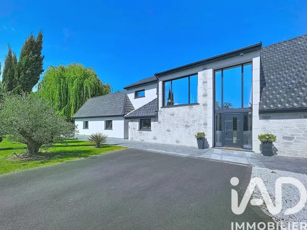 Vente maison à Harnes (62440) : maison de ville 6 pièces 175 m² — 2