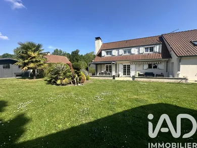 Traditional house in Vaudricourt (62131)