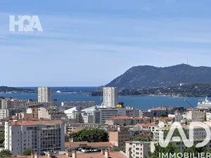 Apartment in Toulon (83000)