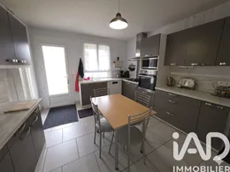 Townhouse in Luzy (58170)