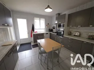 Townhouse in Luzy (58170)