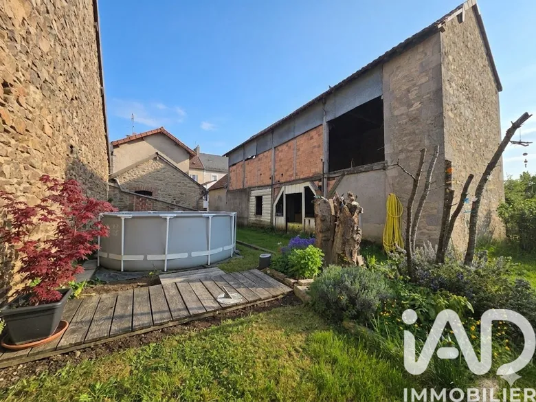 Maison 15 pièces 170 m² · à Luzy · 170 m² · 185 000 €