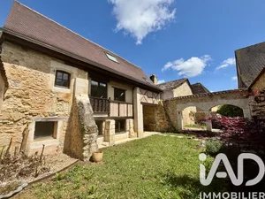 Village house in Saint-Georges-de-Montclard (24140)