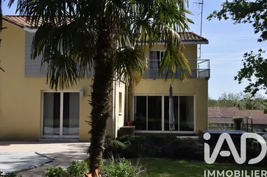 Maison d'architecte à Gorges (44190)