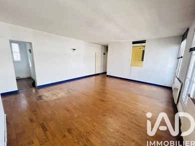 Apartment in Paris (75019)