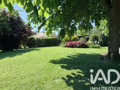 Mansion in Montfort-l'Amaury (78490)