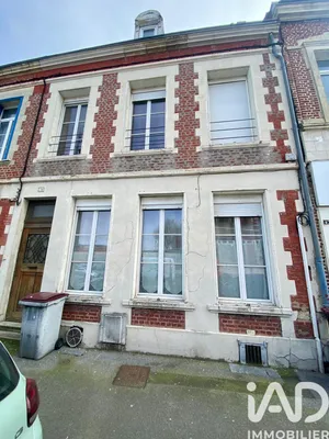 Immeuble à Saint-Quentin (02100)