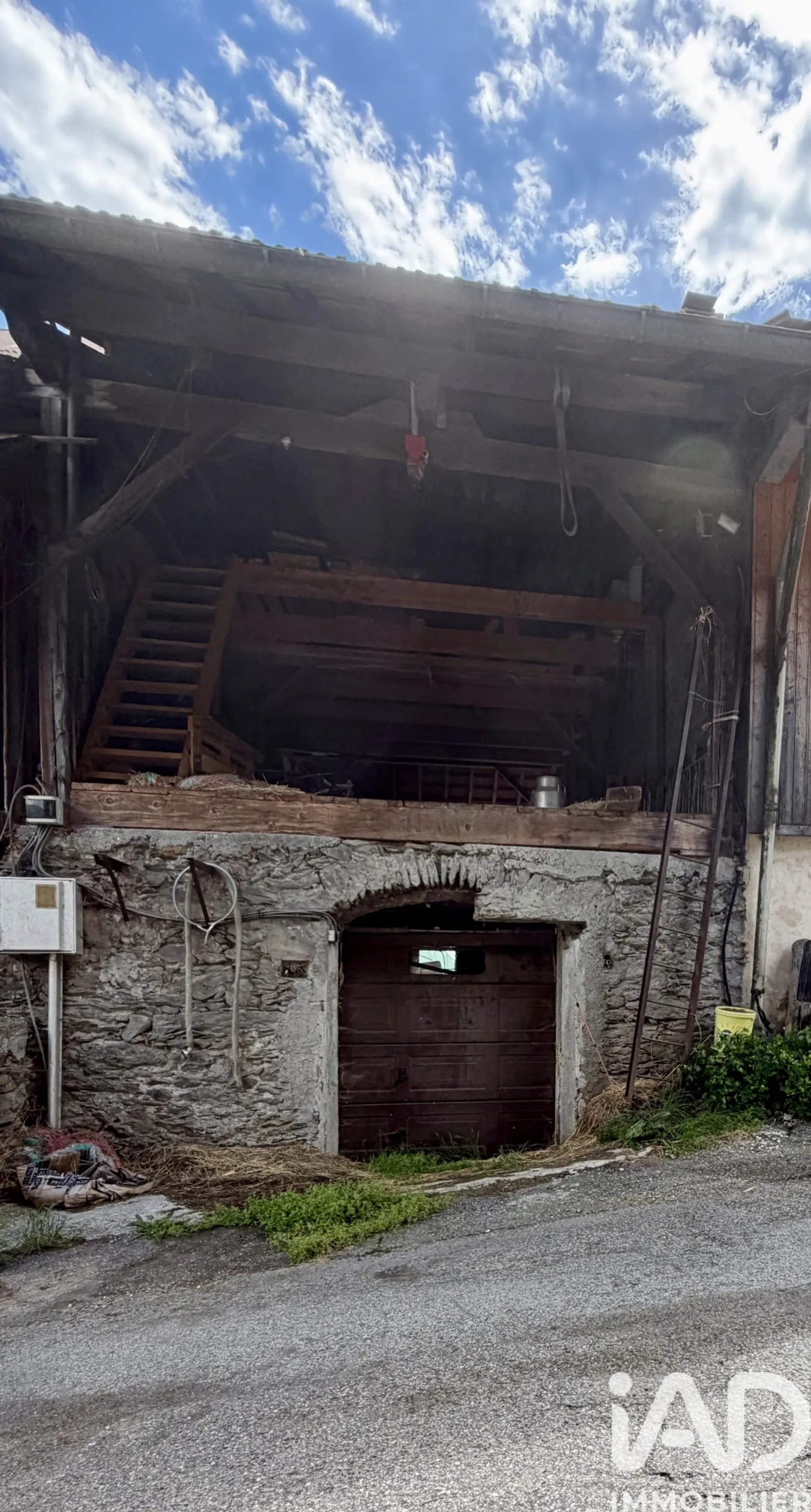 Vente maison à Esserts-Blay (73540) : grange 3 pièces 95 m² - 2019850 — 2