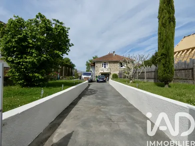 House in Toussus-le-Noble (78117)