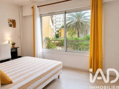 Apartment in Toulon (83000)