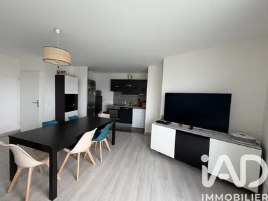Apartment in Rosny-sous-Bois (93110)