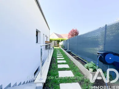 House in Aigremont (78240)