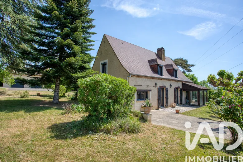 Maison 5 pièces 151 m² · à Sarlat-la-Canéda · 151 m² · 395 000 €