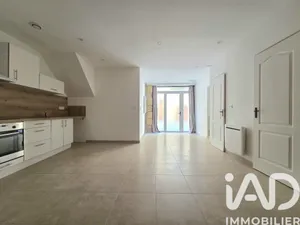Apartment in Bagnols-sur-Cèze (30200)