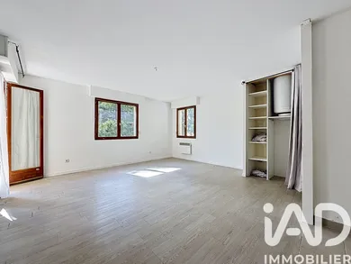 Appartement à Noisy-le-Grand (93160)