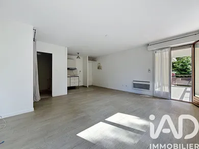 Appartement à Noisy-le-Grand (93160)