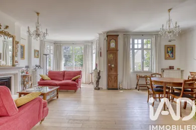 Maison à Enghien-les-Bains (95880)