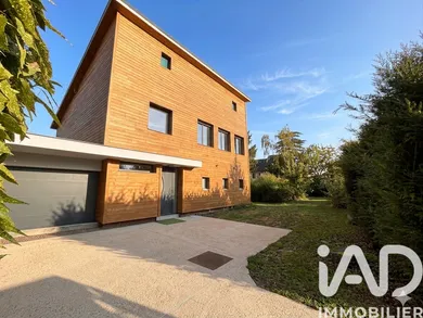 House in ERMONT (95120)