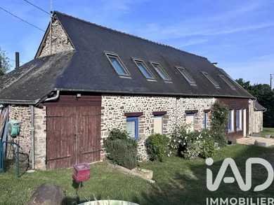 Longère à Vautorte (53500)