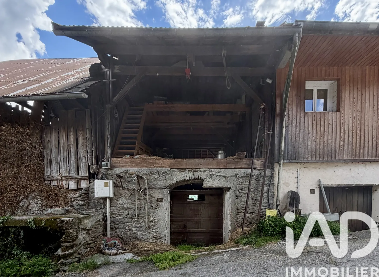 Vente maison à Esserts-Blay (73540) : grange 3 pièces 95 m² - 2019850
