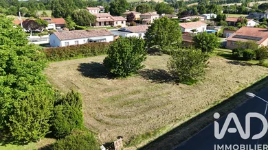 Terrain à Saint-Nauphary (82370)