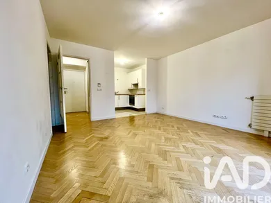 Apartment in Versailles (78000)
