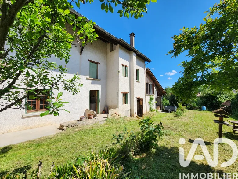 Maison 4 pièces 108 m² · à Nivolas-Vermelle · 108 m² · 250 000 €