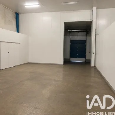 Commercial walls in Le Mans (72100)