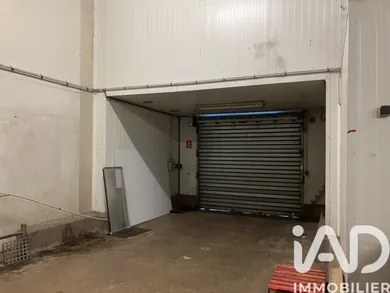 Commercial walls in Le Mans (72100)