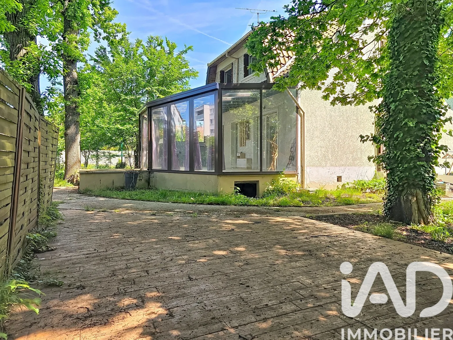 Vente maison à Le Plessis-Trévise (94420) : maison traditionnelle 7 pièces 150 m² - 2020240 — 2
