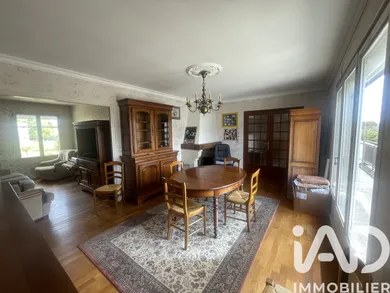 House in Saint-Cyr-sur-Loire (37540)