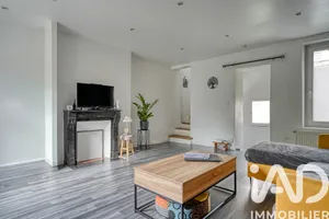 Townhouse in Groslay (95410)
