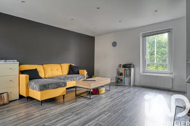 Townhouse in Groslay (95410)