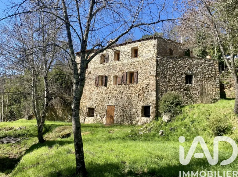 Maison 5 pièces 195 m² · à Flayosc · 195 m² · 650 000 €