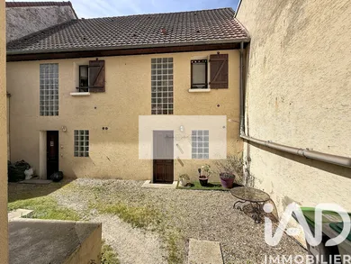 Immeuble à Vaux-sur-Seine (78740)