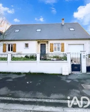 Maison traditionnelle à Épeigné-sur-Dême (37370)