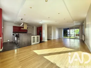 Apartment in Chambéry (73000)